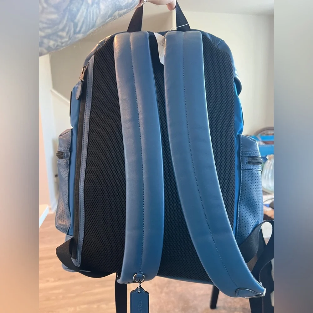 Coach super large backpack - Picture 3 of 5